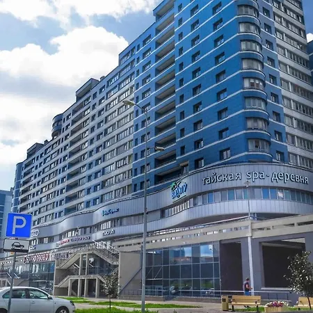 Квартира На Проспекте Победителей С Террасой . Apartment